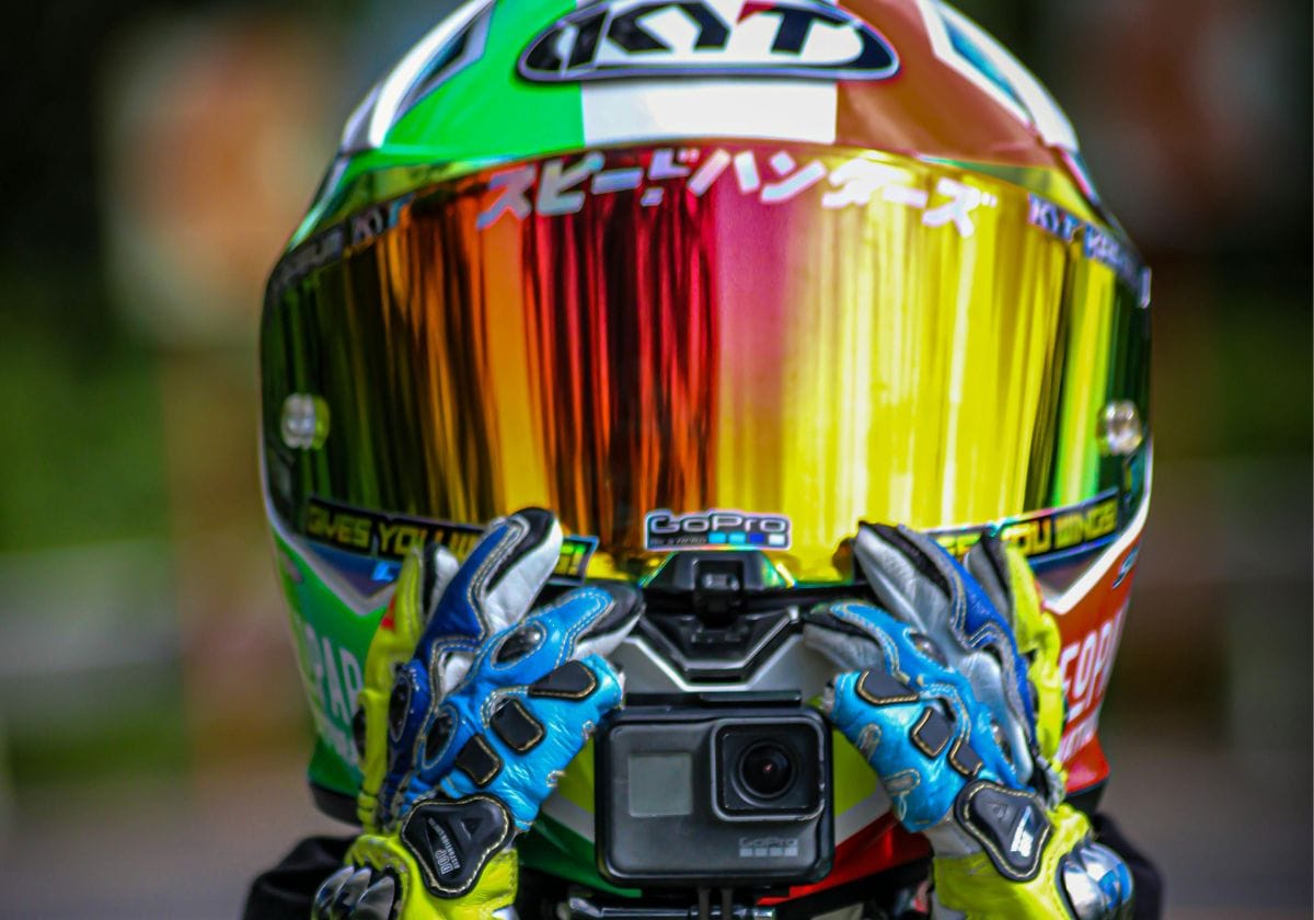 qual a melhor câmera para capacete de moto